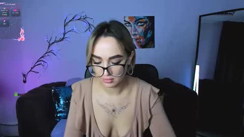 your bunny12 online show from November 11, 9:39 am