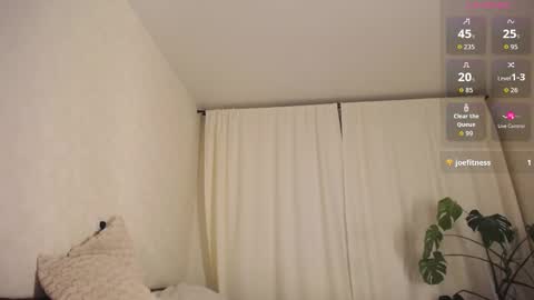 Snapshot of your_cute_marshmallow chatting on September 13, 7:55 pm Ginger online show from September 13, 7:55 pm
