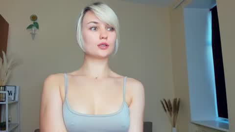 Lina online show from July 14, 5:28 pm