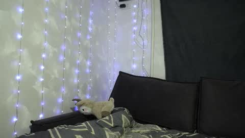 Meri  online show from March 7, 9:22 pm