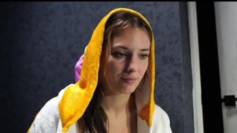 Meri  online show from November 13, 9:36 pm