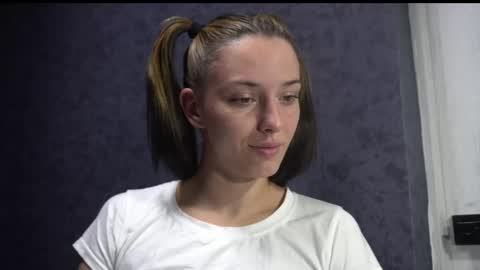 Meri  online show from December 3, 9:28 pm