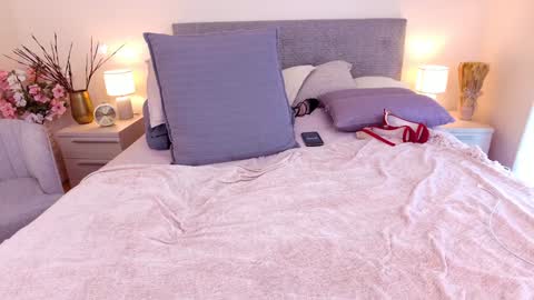 Helena online show from February 4, 2:53 pm