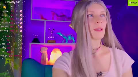 your_spring online show from November 25, 1:41 am