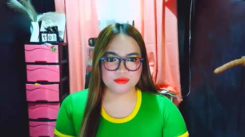 yourdirtygirl_lyla online show from February 8, 6:28 am