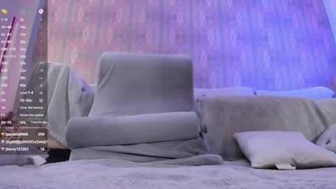 Mary online show from February 9, 10:28 am