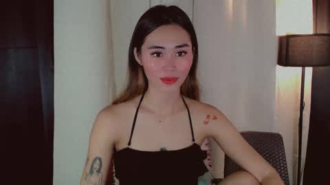 Snapshot of yourfavorateremi chatting on October 16, 7:22 am Remrem online show from October 16, 7:22 am
