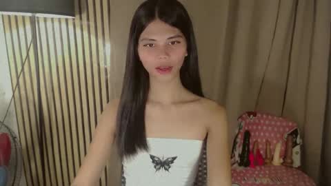 Vivian online show from February 14, 4:03 am