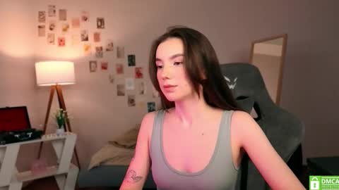 Chloe online show from October 25, 5:59 am