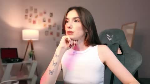 Chloe online show from September 11, 8:31 pm