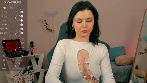 Chloe online show from December 14, 4:23 am