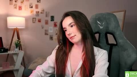 Chloe online show from November 11, 4:41 am