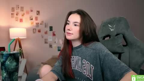 Chloe online show from October 28, 4:18 am