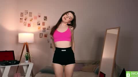 Chloe online show from November 19, 5:40 am