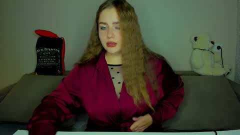 yourgem__ online show from September 8, 7:24 pm