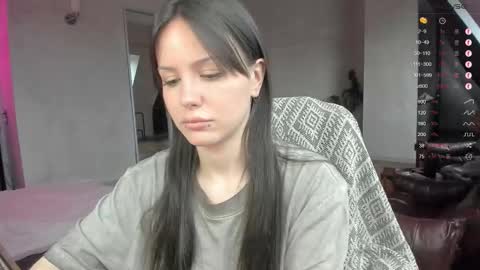 Aida online show from October 2, 10:31 am