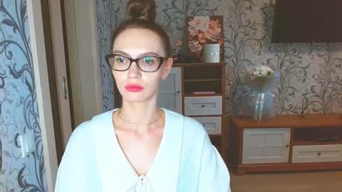 Snapshot of yourladysunshine chatting on October 14, 1:57 pm Ksyusha online show from October 14, 1:57 pm