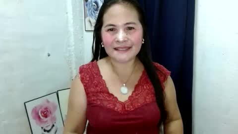 Snapshot of yourlove_regine chatting on October 9, 4:49 am Regine online show from October 9, 4:49 am