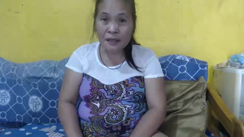 Snapshot of yourlove_regine chatting on January 13, 4:18 am Regine online show from January 13, 4:18 am