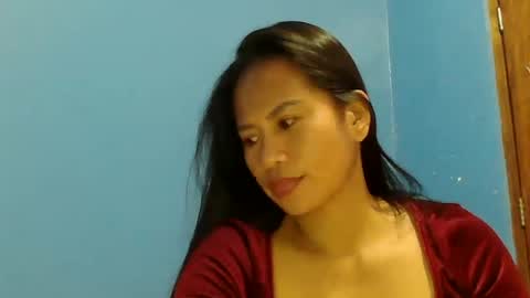 yourmorenagirl69 online show from May 28, 11:08 am