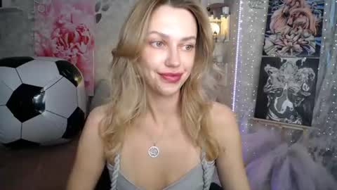 Nicky online show from June 30, 4:39 pm