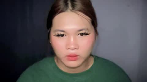 yoursweetgirl_zia online show from March 23, 12:50 am