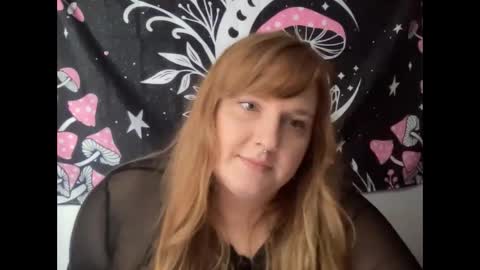 yourthickgingergoddess online show from February 22, 5:42 pm