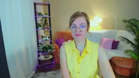 Snapshot of youruniverser chatting on September 18, 6:01 am Alice online show from September 18, 6:01 am
