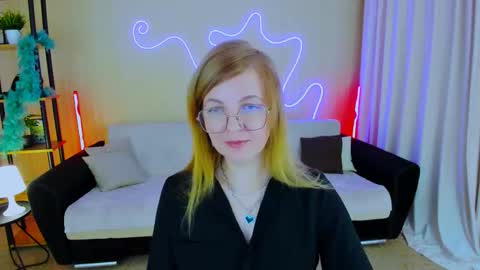 Alice online show from November 5, 10:31 am