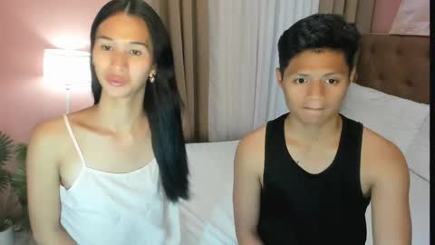 SASSY YUMI online show from April 21, 10:44 am