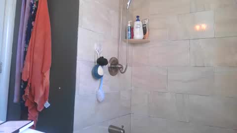 Payton kelly online show from January 9, 2:10 pm