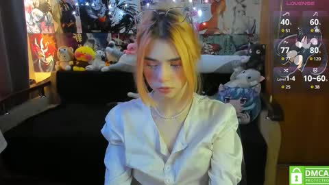 Snapshot of yumiko_uwu chatting on February 25, 8:14 am Yumeko online show from February 25, 8:14 am