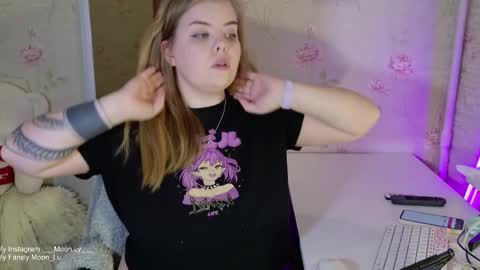 Polly online show from October 11, 12:30 pm