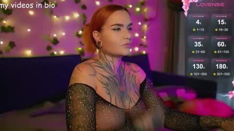 Snapshot of yummy__peach chatting on October 1, 3:22 am Catherine online show from October 1, 3:22 am
