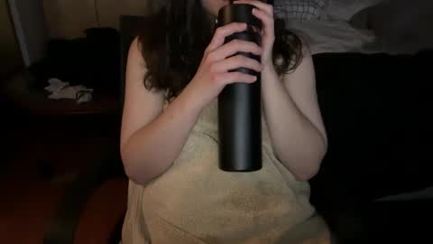 yummyybby online show from December 7, 10:34 am