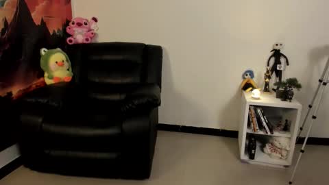 Yuna online show from February 19, 3:00 pm