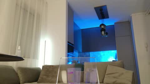 Snapshot of yvonna_ chatting on October 17, 3:37 pm yvonna_ online show from October 17, 3:37 pm