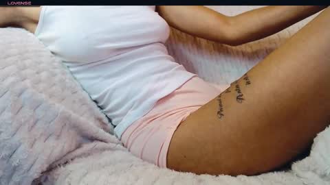 yzza_suave online show from September 11, 1:55 pm