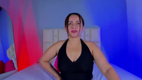 Zafiro Brown online show from February 4, 12:30 pm