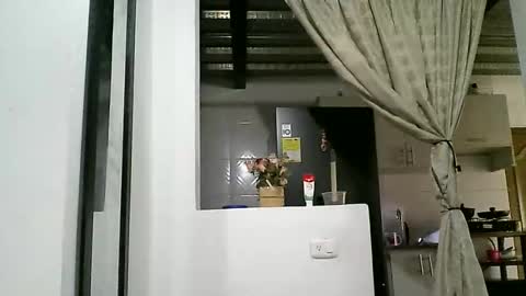 Zafiro online show from April 1, 2:36 pm