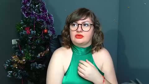 zannadreil online show from January 13, 7:18 pm