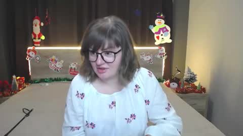 zannadreil online show from December 17, 7:18 pm