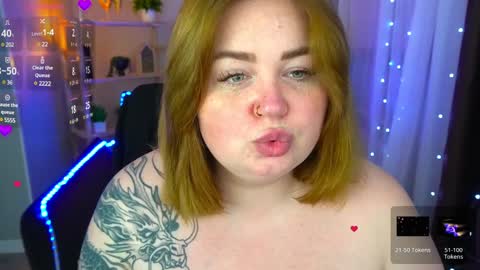 Snapshot of zarareign_ chatting on January 10, 9:10 pm Lola online show from January 10, 9:10 pm