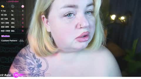 Lola online show from March 12, 8:44 pm