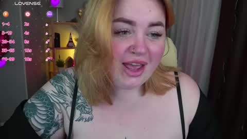 Snapshot of zarareign_ chatting on February 26, 9:39 pm Lola online show from February 26, 9:39 pm