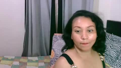 Snapshot of zaray_45bella chatting on September 25, 12:54 am zaray online show from September 25, 12:54 am