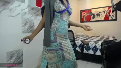 Snapshot of zaya_smith chatting on January 4, 3:40 am Zaya online show from January 4, 3:40 am