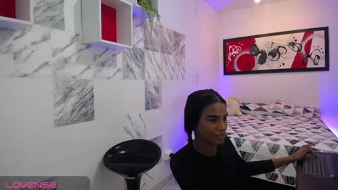 Snapshot of zaya_smith chatting on February 5, 9:18 pm Zaya online show from February 5, 9:18 pm