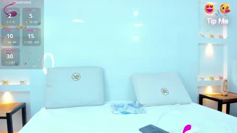 Zenda Evans online show from February 17, 3:58 am