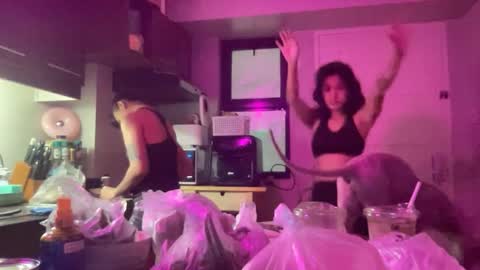 Ziggy ziggy-   online show from March 1, 11:54 am